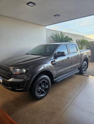 FORD RANGER 2.2 XLS 4X4 CD 16V DIESEL 4P AUTOMÁTICO